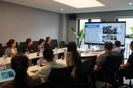 18704e0b77df1cad612b7d5cfcef08e